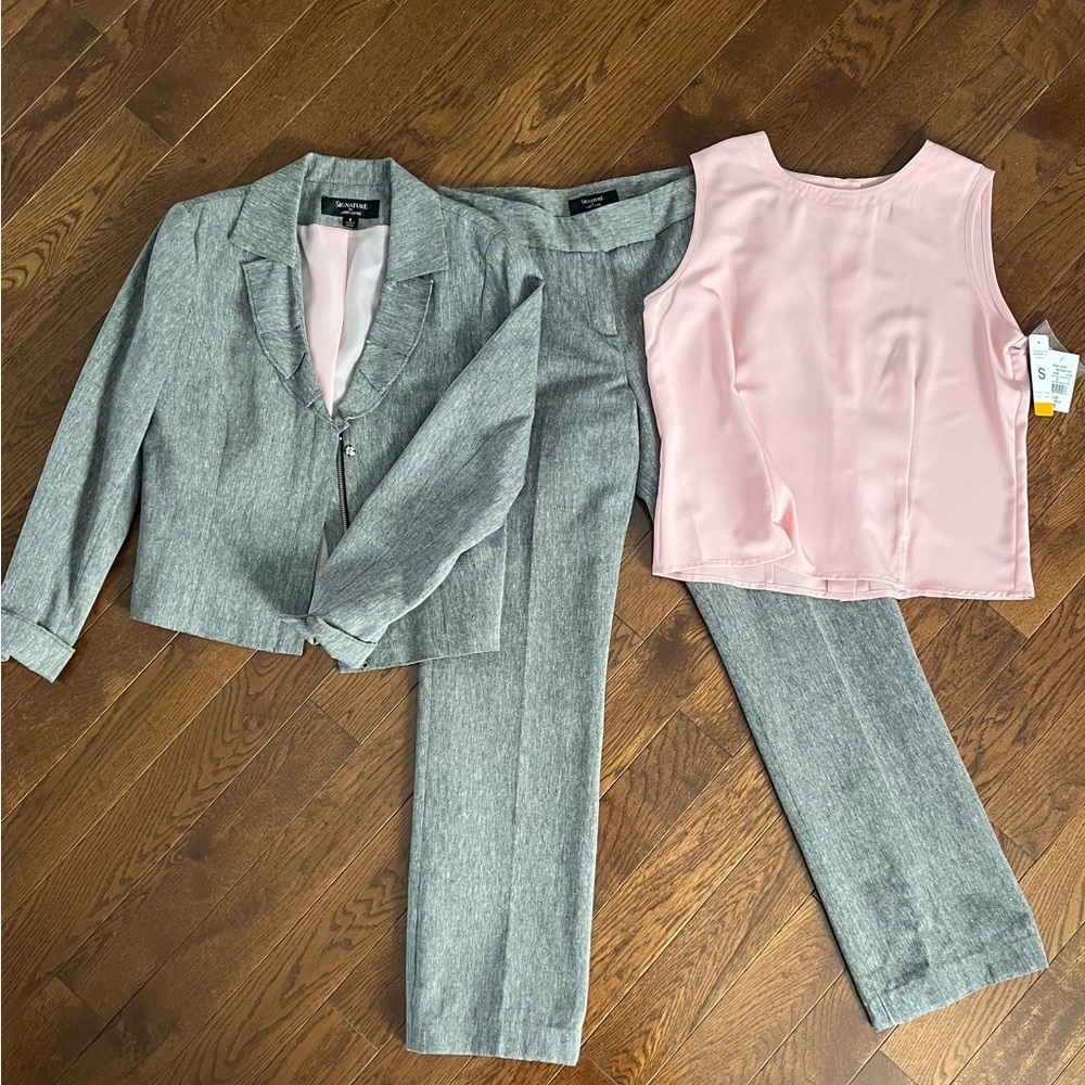 Professional career office wear women suit 3 pieces size 6 pants jacket & shirt